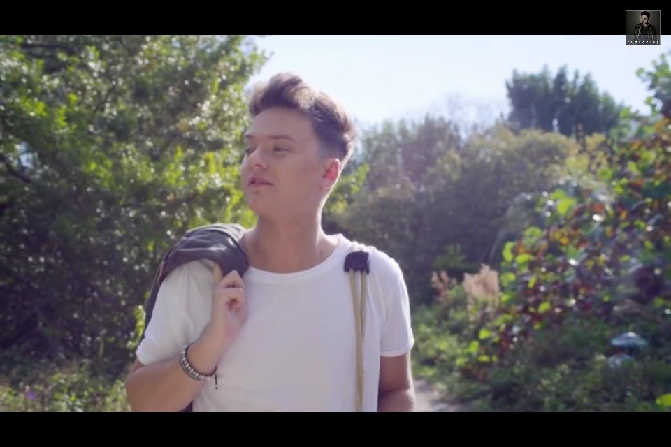 _elliemayxo's tweet photo. baby #TalkingAbout #TalkingAboutVideoOUTNOW http://t.co/EBTlOE9toM