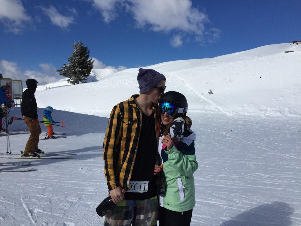 lewissrichards's tweet photo. Love this pic of @WarnerH24 &amp; Sabrina #NewlyEngaged #Morzine #LoveMorzine http://t.co/jiQgntEnlx
