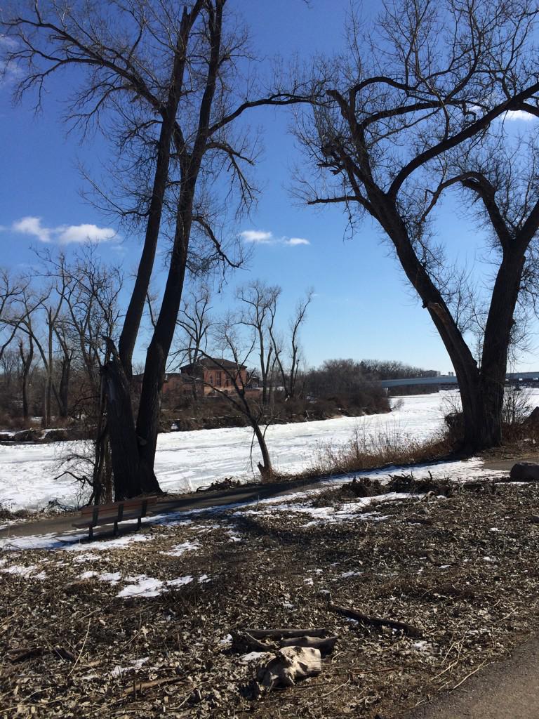 northstartrifit's tweet photo. It's a great day for a run, get out and tear up some miles! #MPLS #triathlon http://t.co/v2SKBbCVKo