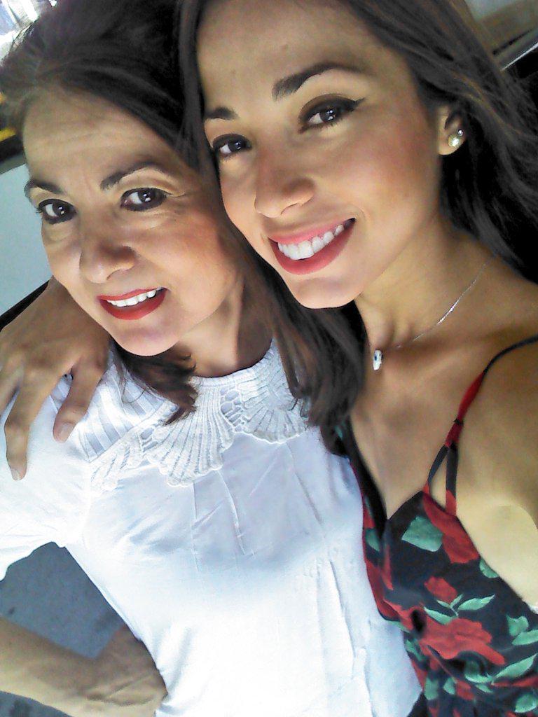 driverain's tweet photo. Mi mejor regalo #mimotordevida @ainsignaresp te amo eternamente http://t.co/NLAeAbZjYi