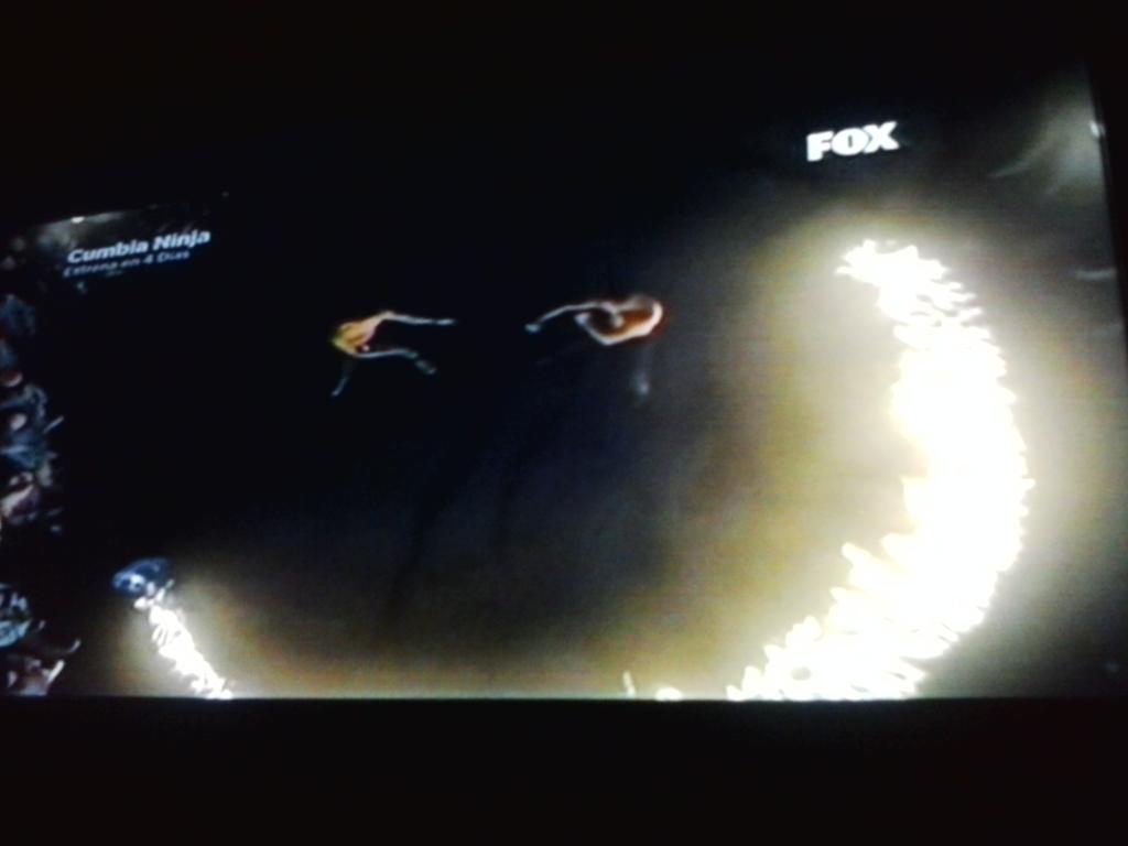 loveforCN's tweet photo. Se viene la pelea! @RichieAbarca @AlbiDeAbreu #cumbianinja #finalprimeraparte http://t.co/rQGq2CY4sZ