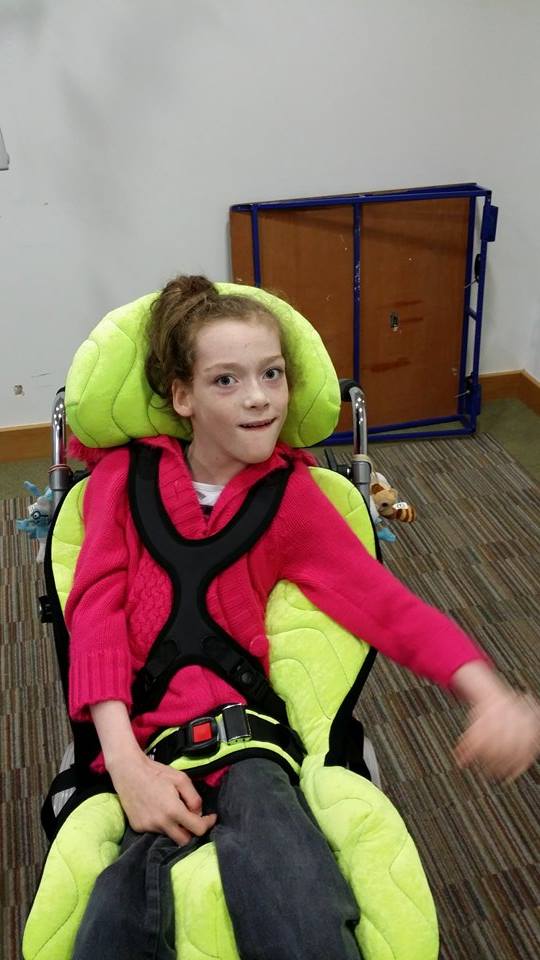 TeamCourtney2's tweet image. PLS RT to help 12-year-old Courtney communicate with loved ones. Donate here: gofundme.com/team-courtney  @CavemanFilms