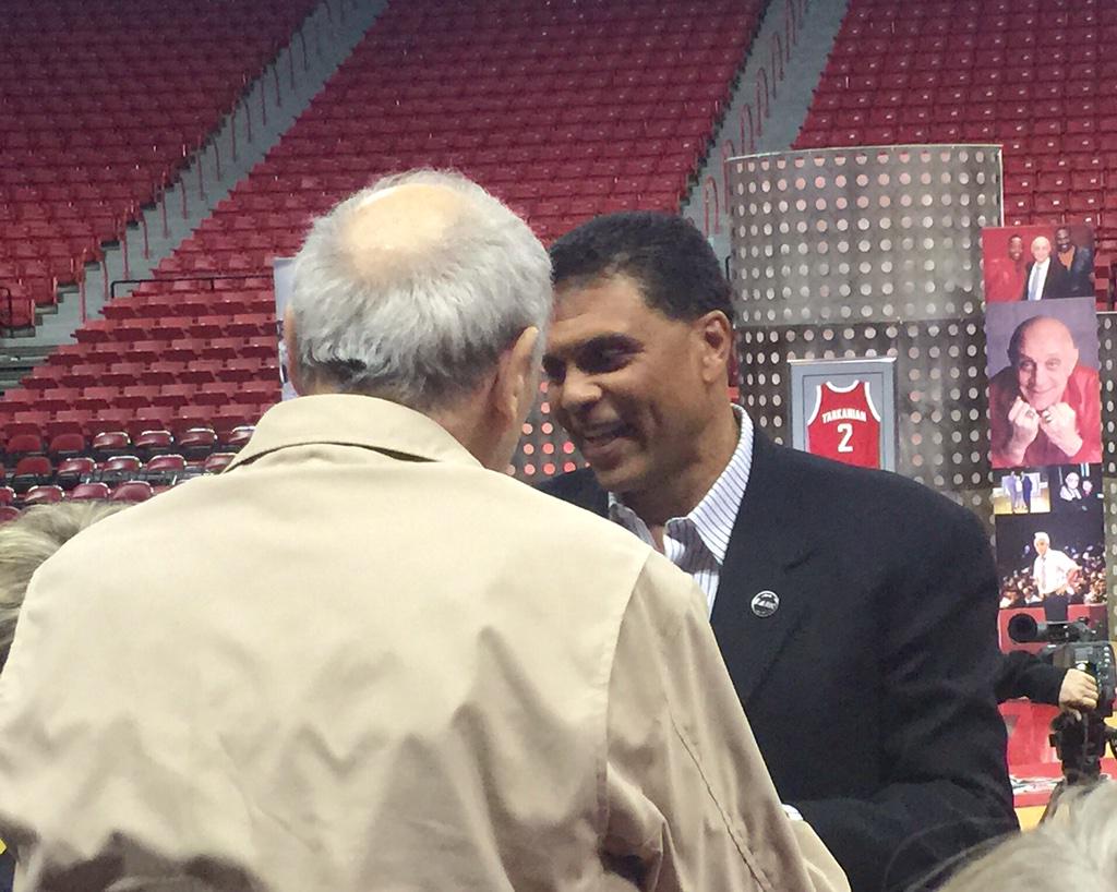LVGully's tweet photo. Runnin Rebels great @ReggieTheus here for #TarksTribute #TarkTheShark http://t.co/MEFsHwDh9Z