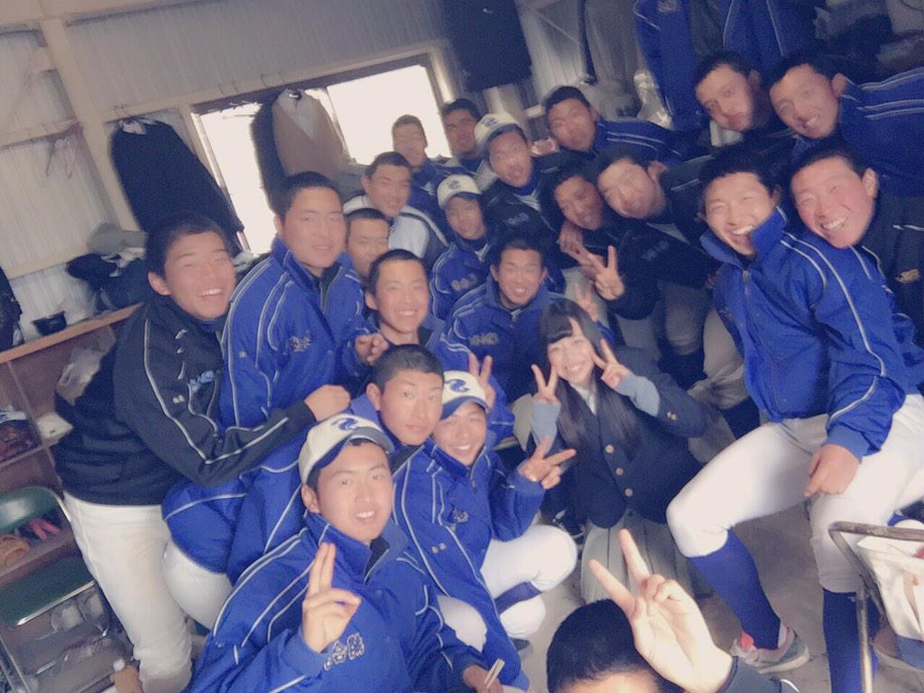 89sg0308's tweet photo. 岐阜総合学園卒業しました😊
3年間支えてくれた 親、友達に感謝で
いっぱいです！
なにより野球部のみんなに たくさんの
ごめんね と 心からのありがとう！
みんなが だいすき です。 http://t.co/VCnZzPLj1a