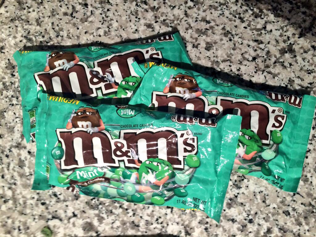 LindsayMulligan's tweet photo. Big thanks @bHuntoonie for these @mmschocolate mail order treats that I can't get in Canada! #BestBestie #MintMAndMs http://t.co/2ev3K1SLx3