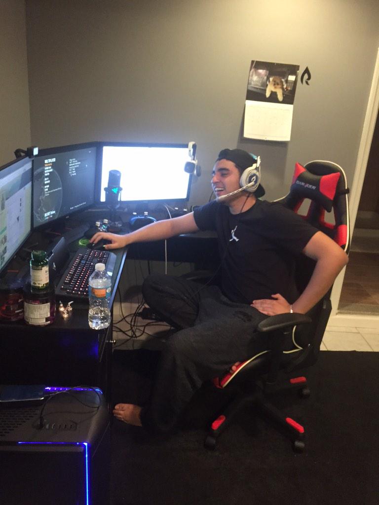 FaZeApex's tweet image. IT WAS HIM