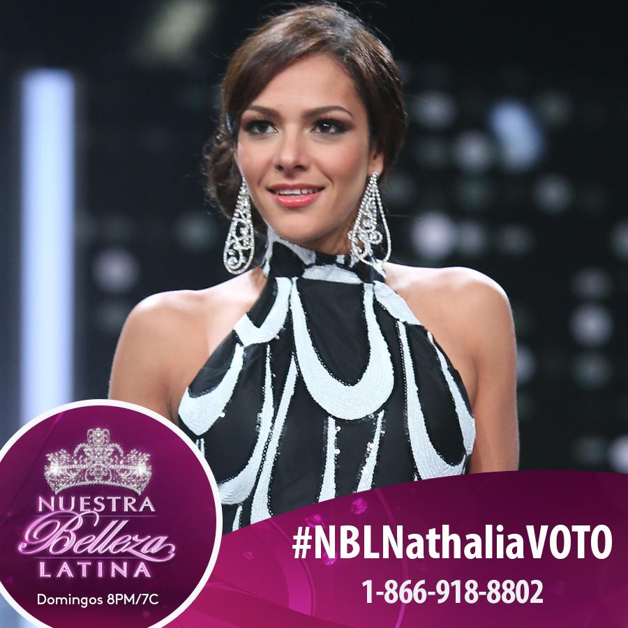 NuestraBelleza's tweet photo. ¡#NBLNathalia necesita su voto más que nunca! RT si la estarás apoyando. http://t.co/a42Frd22Cl