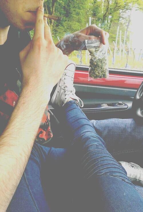 StoneySupply's tweet photo. This could be us but you playin http://t.co/meVnxau6vj