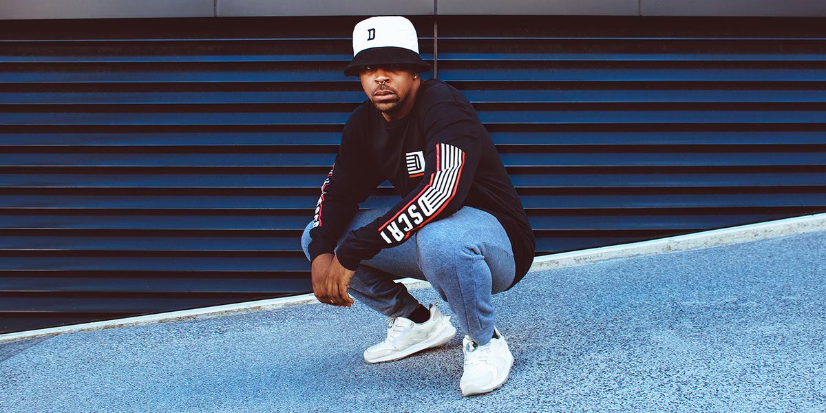 wearedscrt's tweet image. We only throw threads at artists we back 100, @AziziGibson remember the name. #squad