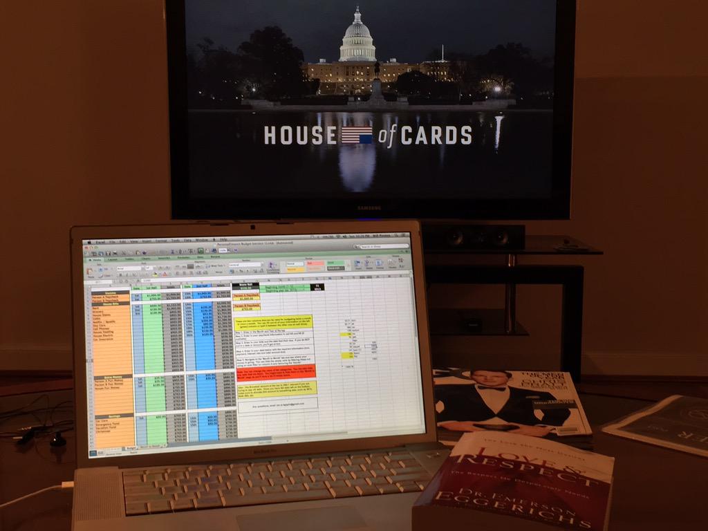 ibWillP3's tweet photo. My Sunday night...I wish it was 🏈 season http://t.co/8aMsjHNaB7