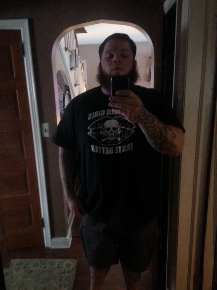 KillCupid206's tweet photo. Check out how great Kyle looks in his new "Taste Better" Tshirt by #KillCupid  get yours now! http://t.co/eIeaWaZUq1 http://t.co/3rh7YzK7Aa