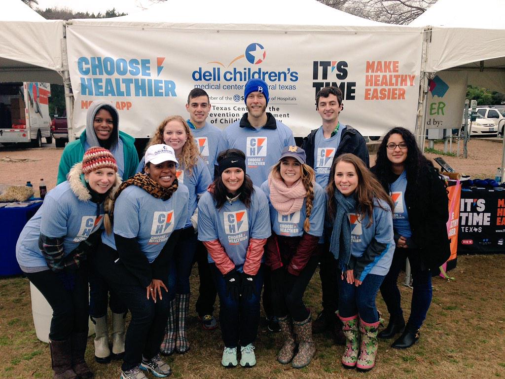 Cold cold cold at the @zilkerkitefest but <a href="/dellchildrens/">Dell Children's</a> and <a href="/ITSTIME/">Elizabeth Sweeney</a> had a blast!!! #iflewakite #yayme