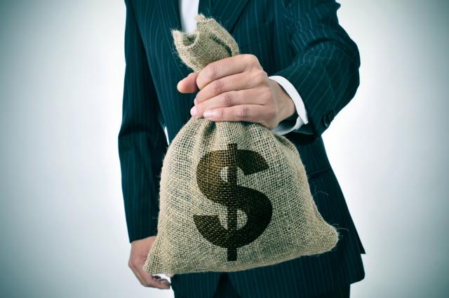 lawyerist's tweet photo. Why Are Lawyers So Expensive? I'll Tell You Why http://t.co/6gj6p8e235 http://t.co/b9IuvLIhqv