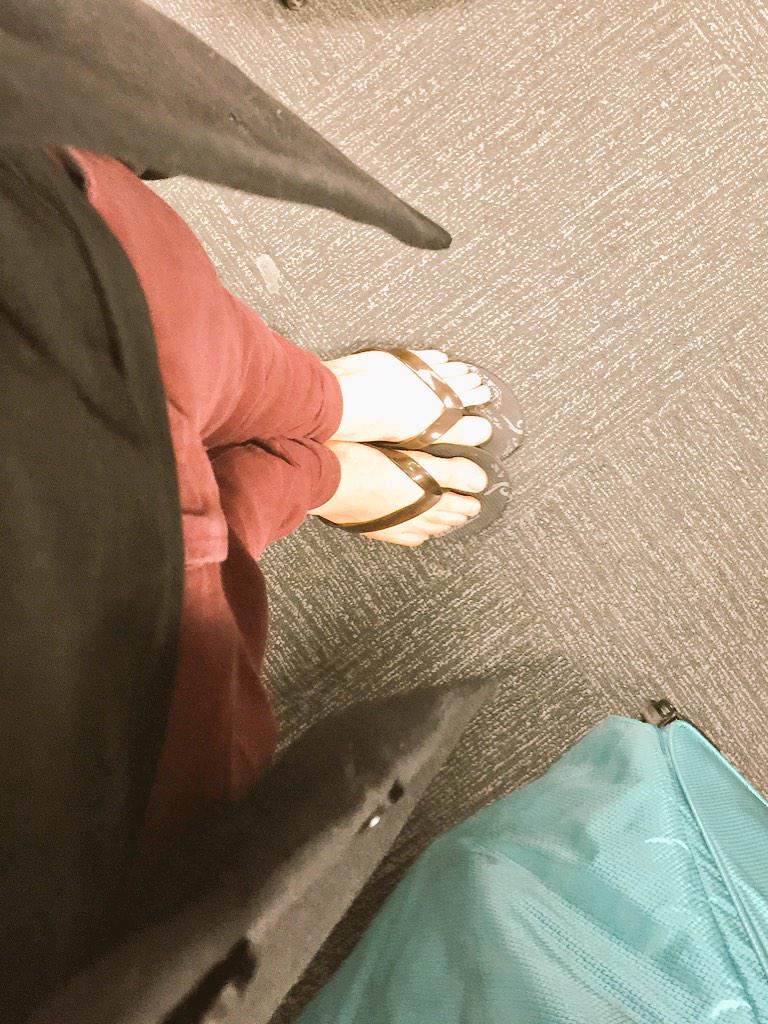 PoutineWizard's tweet image. Appropriate Syracuse footwear