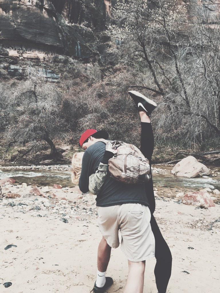 chizzyychayy's tweet photo. Great weekend in Zion 💚🌲 http://t.co/Z3ffrQAivl