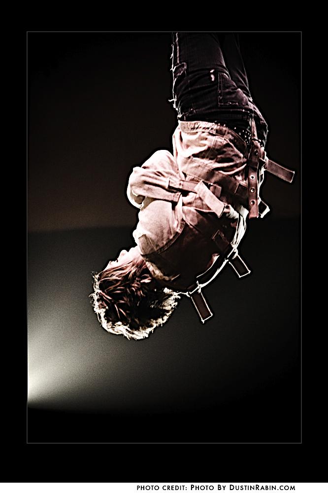 Leslie5612's tweet photo. “@LoyallyYours: Amazing Criss Angel #StraightJacketEscape photos by Dustin Rabin - incredible shots!! http://t.co/Yzk8gURrCt” TY for posting