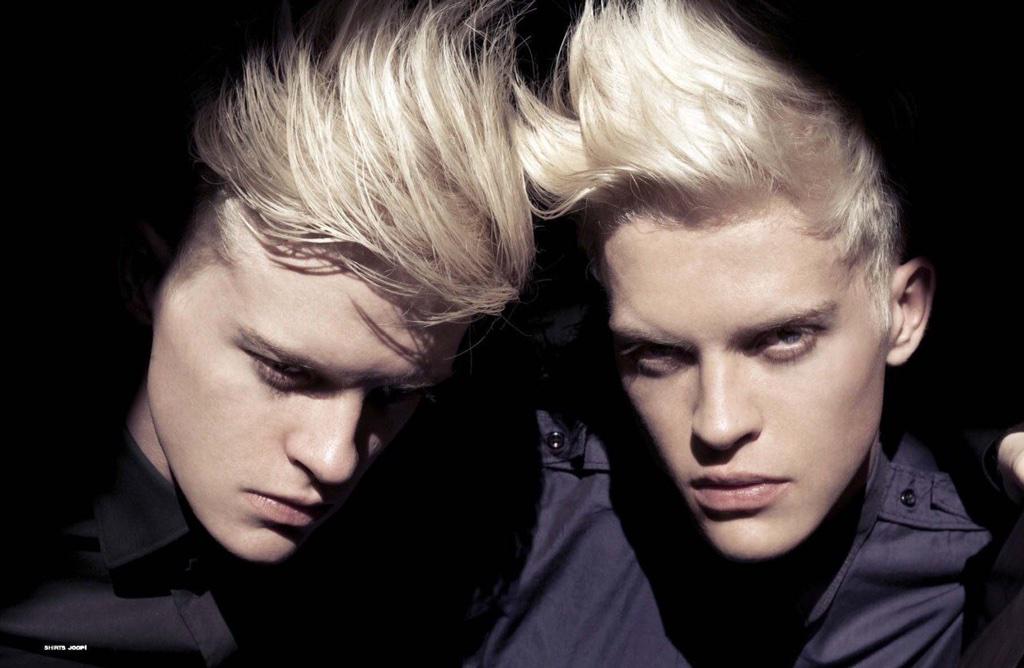 Яоя геншин. Genya arikado. Братья блондин и брюнет. Дино каваллоне и хибари арт. Рене каструччи в костюме.