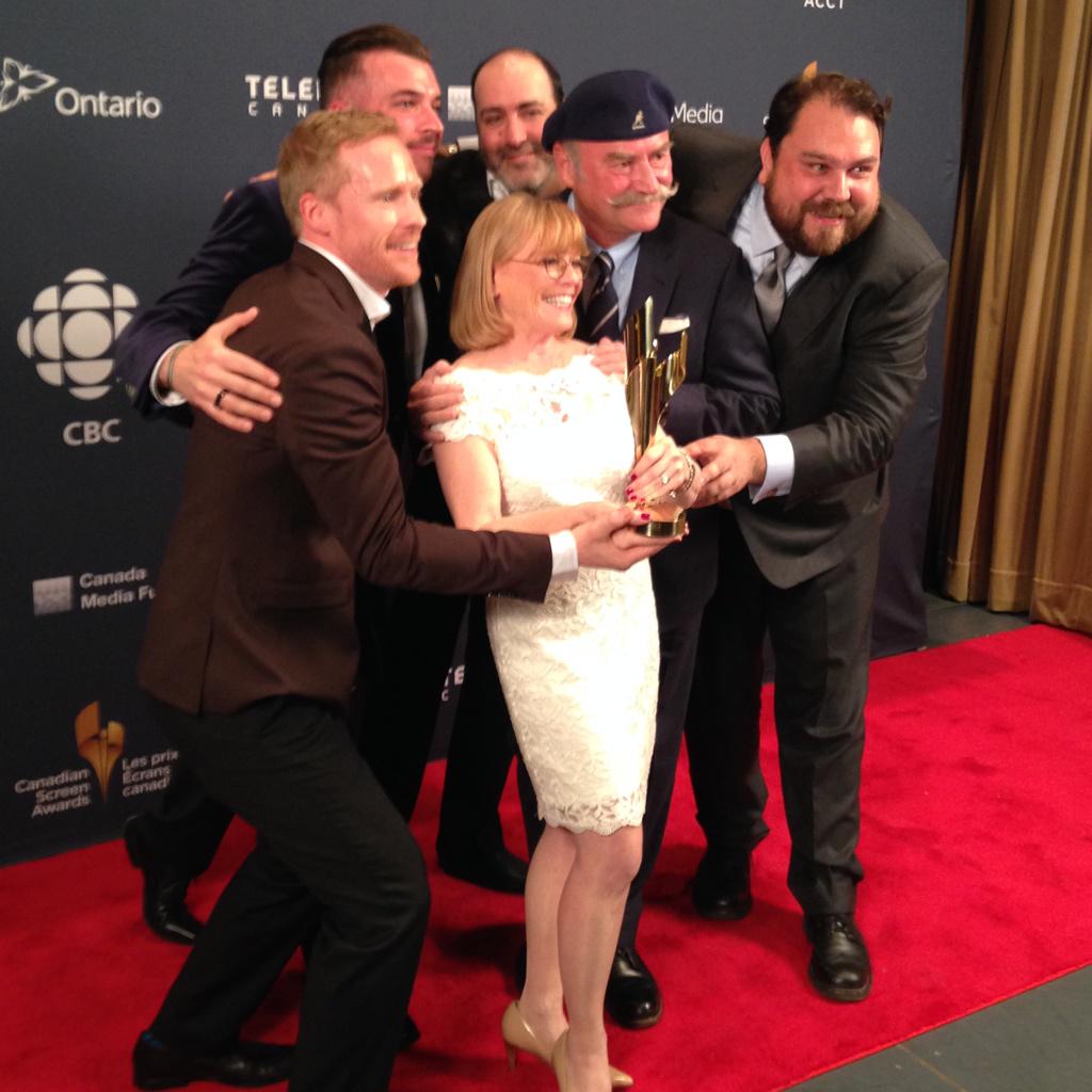 Amazing! #RaceCDA takes home the prize for Best Reality Series &amp; a Golden Screen Award at #CdnScreen15!