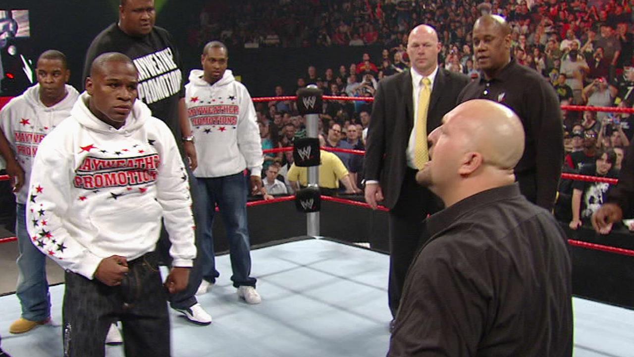 Big Show and WWE wish Floyd Mayweather, Jr. a very happy birthday -  