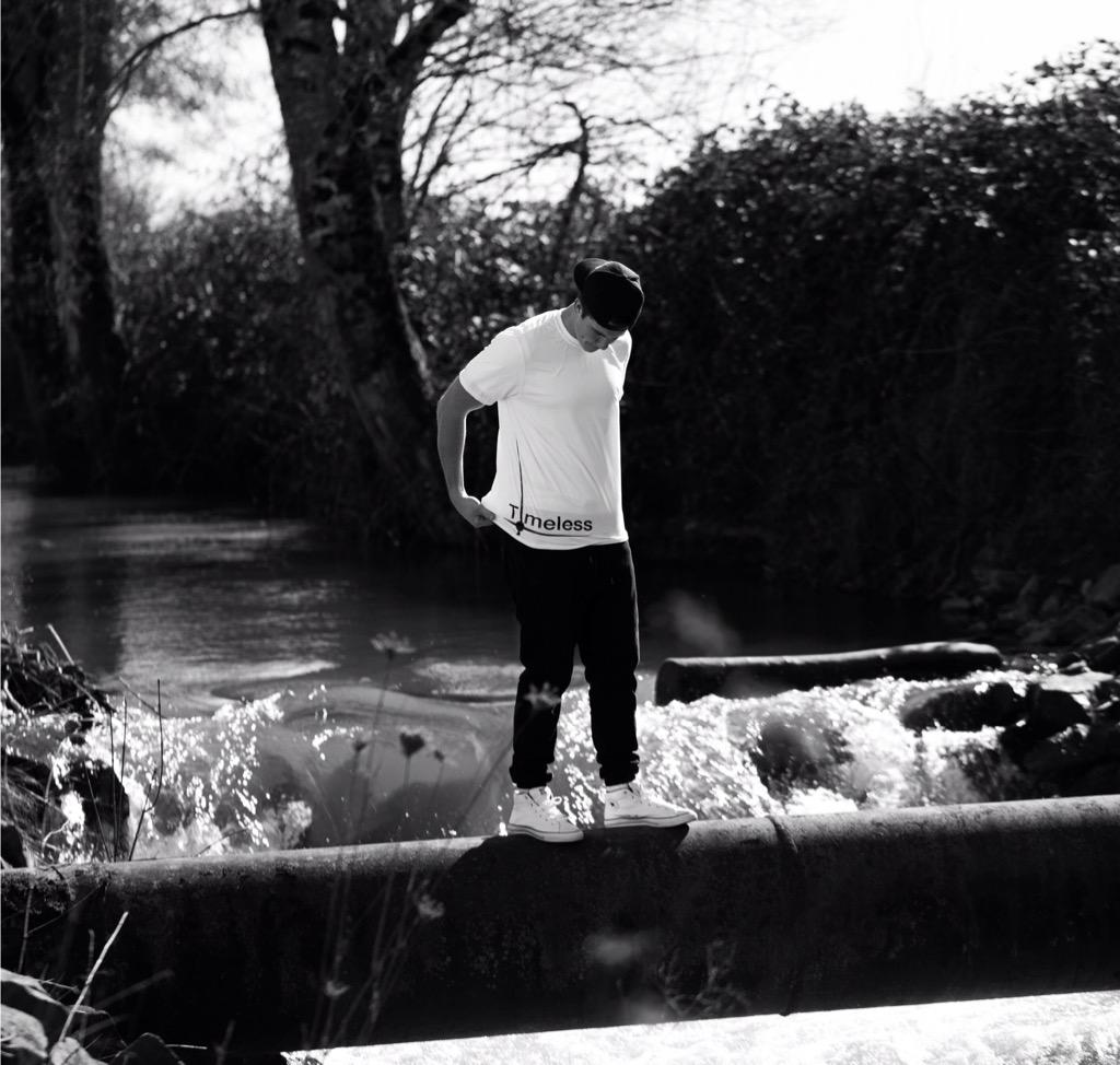 timelessvecha's tweet photo. ➖Dropping our first shirt very soon

Stay toned for some special offers in the near future➖ http://t.co/V6HDAzRqBu