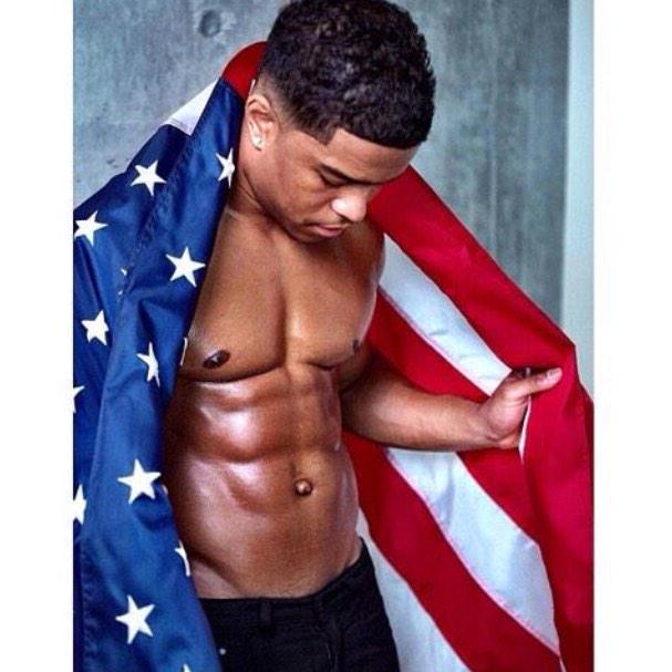 lightskinlovers's tweet photo. ❤️💙 http://t.co/XVmXiniKCQ