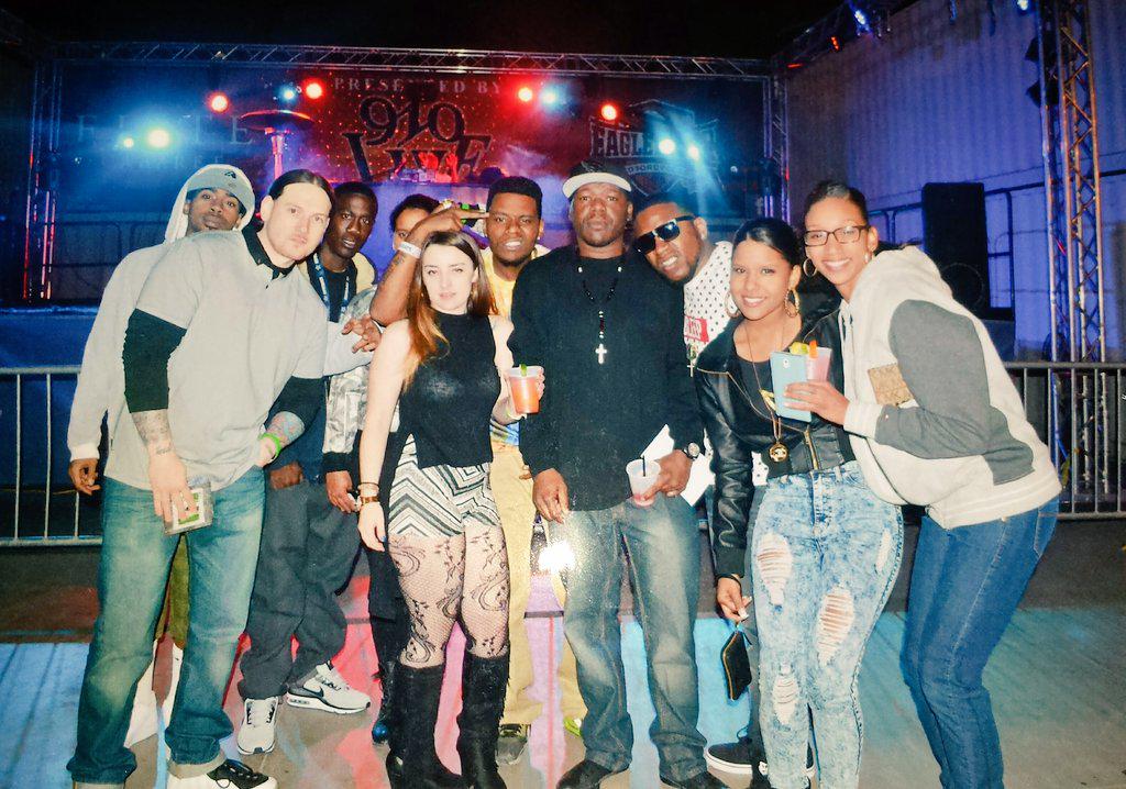 Rep_AZ_Music's tweet photo. SQUAD @ @taxxfreegang  #2ThaCloudz Mixxtape Release #taxxfreegang #hawkedition #rturnent #repazmusic http://t.co/FwGEHRGLQT