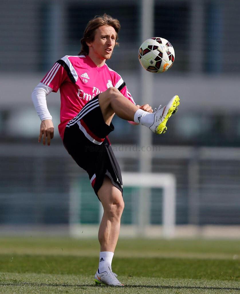 RMadridZone tweet media
