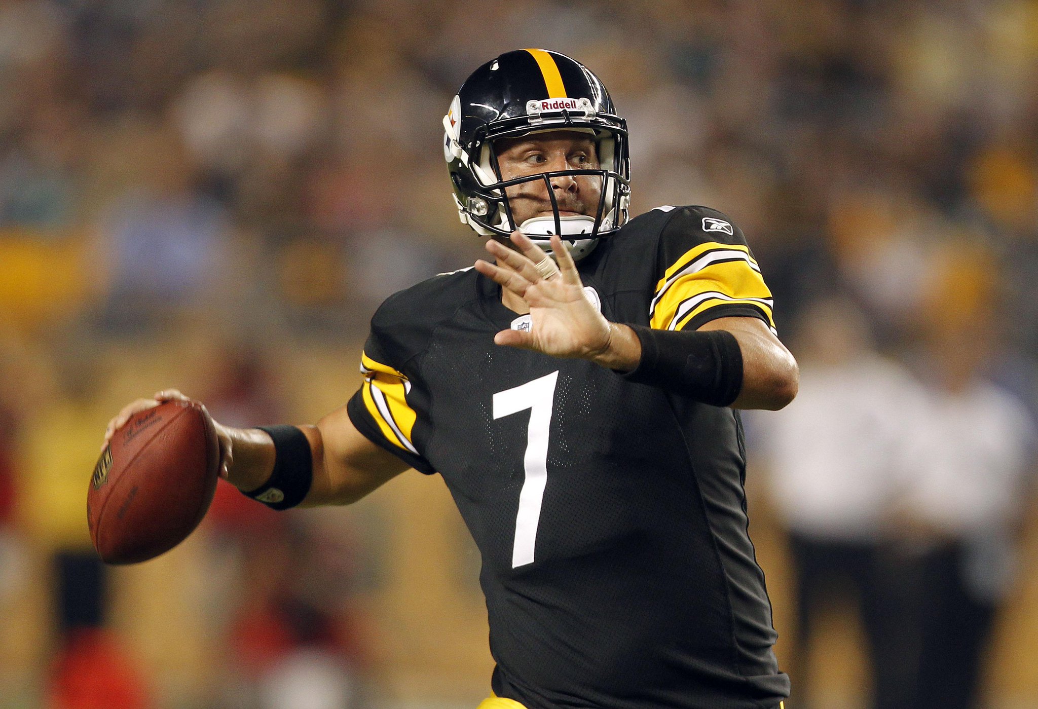 Happy Birthday to Ben Roethlisberger, who turns 33 today! 