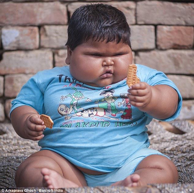 10 month old Indian Baby Weighs As Much As A 6 year old Girl 10-month-old-indian-baby-weighs-as-much-as-a-6-year-old-girl