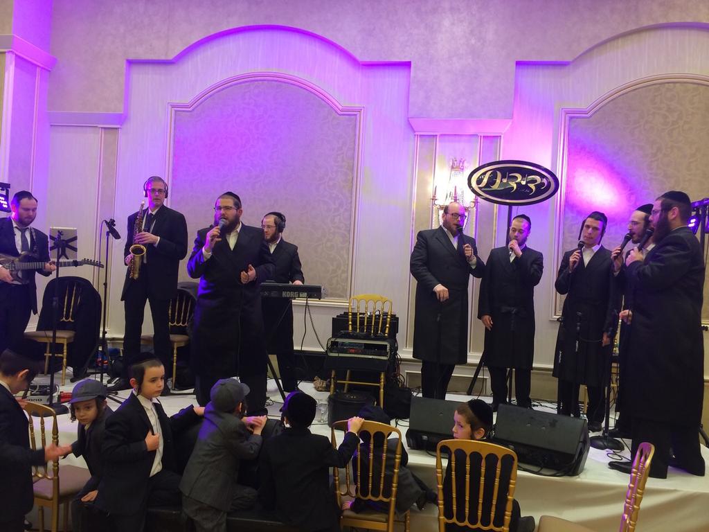 BerkoBrothers's tweet photo. What can be nicer than Family.. #Berkos @ABerko on Keys @sheaberko as Lead @YedidimChoir #berkofamily #Purimspirit http://t.co/rCwACfUXYe