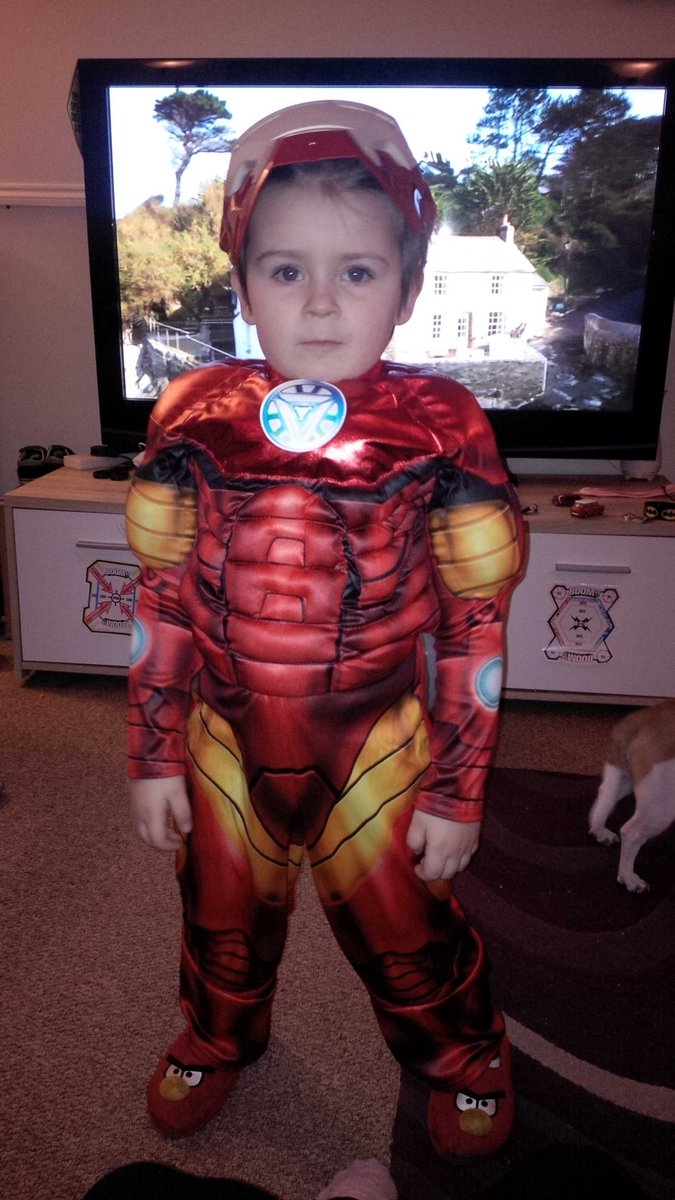 Becky2720's tweet image. @RobertDowneyJr one of your newest fans, keeps asking if we can go meet his favourite superhero #howdoIexplain lol
