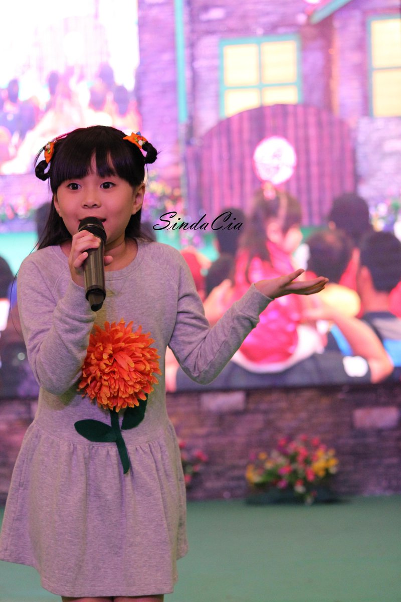 #sherepict <a href="/Ellyn_Clarissa/">Ellyn Clarissa</a> at Sumarecon Mall Serpong 01-03-2015