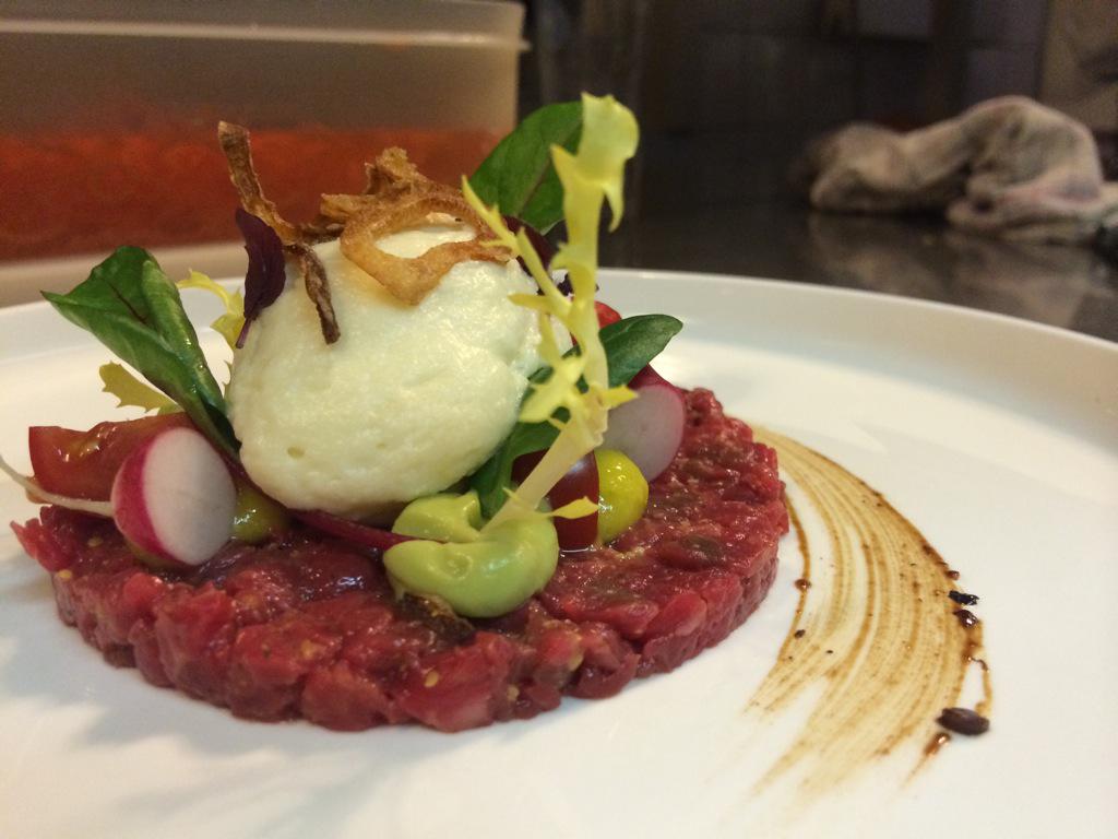 Limoenrijst en vandouvan sabayon, zoet dessert of kaas.