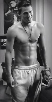 CourtneyTatum97's tweet photo. #inspriation #mylife #perfectbody #WHD #22jumpstreet #21jumpstreet #JupiterAscending #magicmikeXXL @channingtatum http://t.co/PO7P9KYtQN