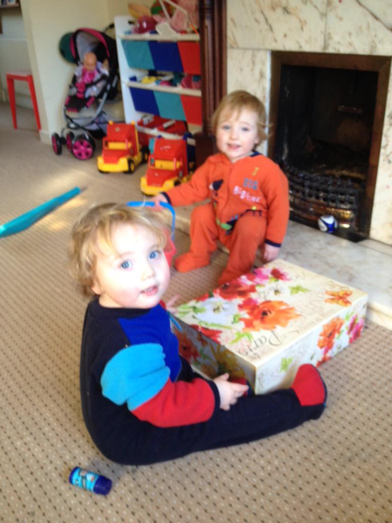 Cuties😝 #lazyday #pajames #playing #together #love #my #job