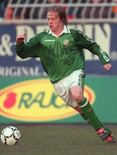 Happy 36th birthday Damien Duff.A 14 year career in senior green saw him earn 100 caps and score 8 goals 