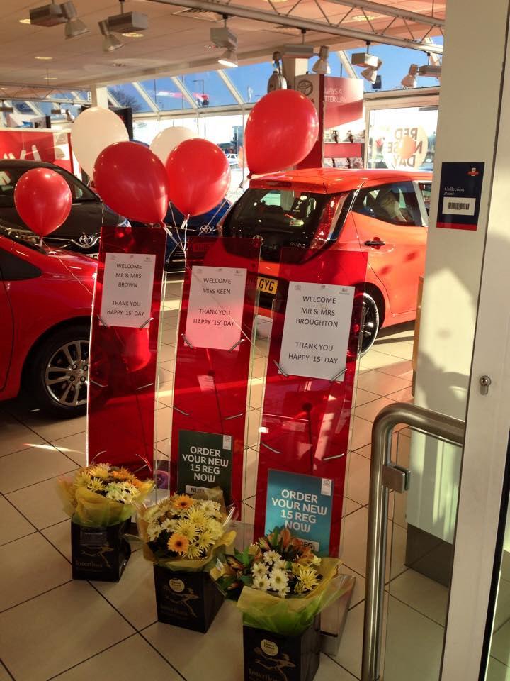 peterbtoyota's tweet photo. Our sales team at Kings Lynn Toyota making the customer handover experience extra special! #15REG @ToyotaGB http://t.co/ePMeBqiDO9
