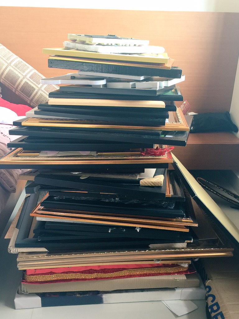 Opened few more boxes of sunshine today. Al-QUR'AN, soft toys and Photo Frames 😳😥