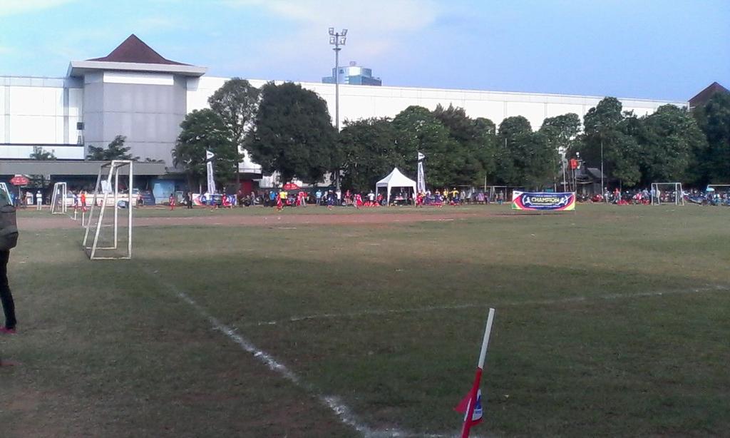 6 hari lagi kita akan berpesta di sini.. Lapangan D Senayan Jakarta #Hammersonic2015