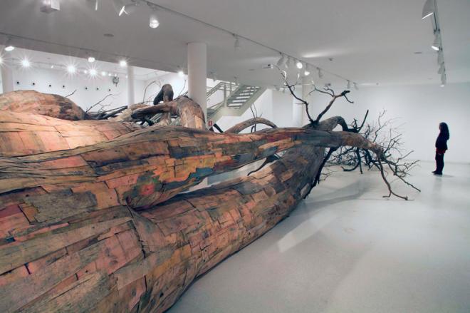 CraftsCouncilUK's tweet photo. Henrique Oliveira's labyrinth of wooden tunnels in a São Paulo gallery http://t.co/0GvrW6xVxA (via @Creative_Boom) http://t.co/mREMTmXU05