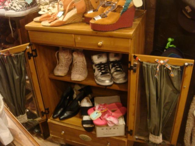 Steady 1 高円寺古着屋のステディワンです 毎日 新しい商品入荷いたしますので 是非 ご来店お待ちしております 高円寺 古着 可愛い レディース 買い取り ハンドメイド リメイク Http T Co Jxce8i9pjk