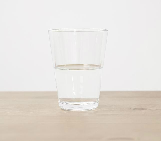 jimenezm_rosa's tweet photo. El peor ARCO desde hace muchos años. Será que vi el vaso medio vacío... http://t.co/cv6GKV51hv http://t.co/EVZZQxITQN