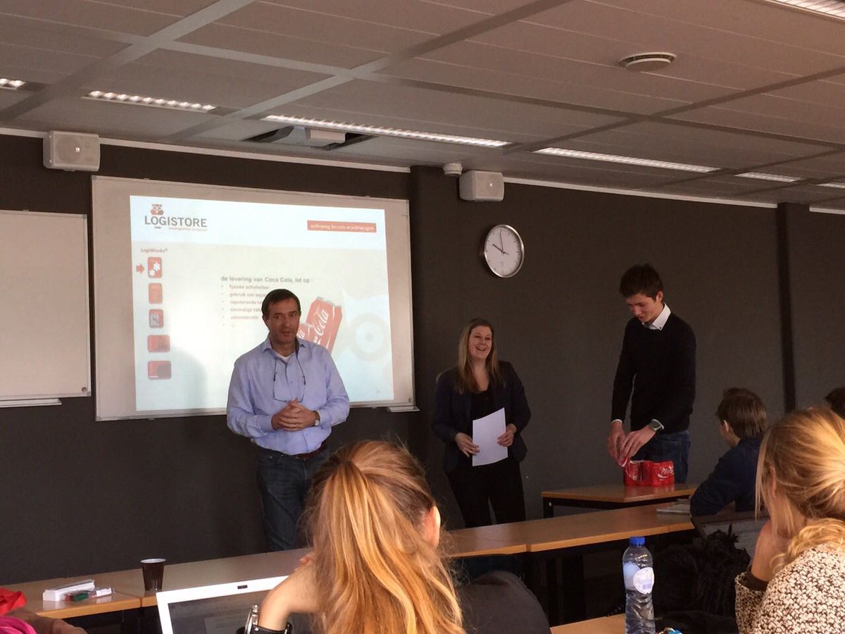 dstachowitz's tweet photo. Gastles aan @NHTV over Activitybased costing. Tray Cola losmaken/uitdelen wordt met fantasie losproces vrachtwagen. http://t.co/ILKqmAgeT6