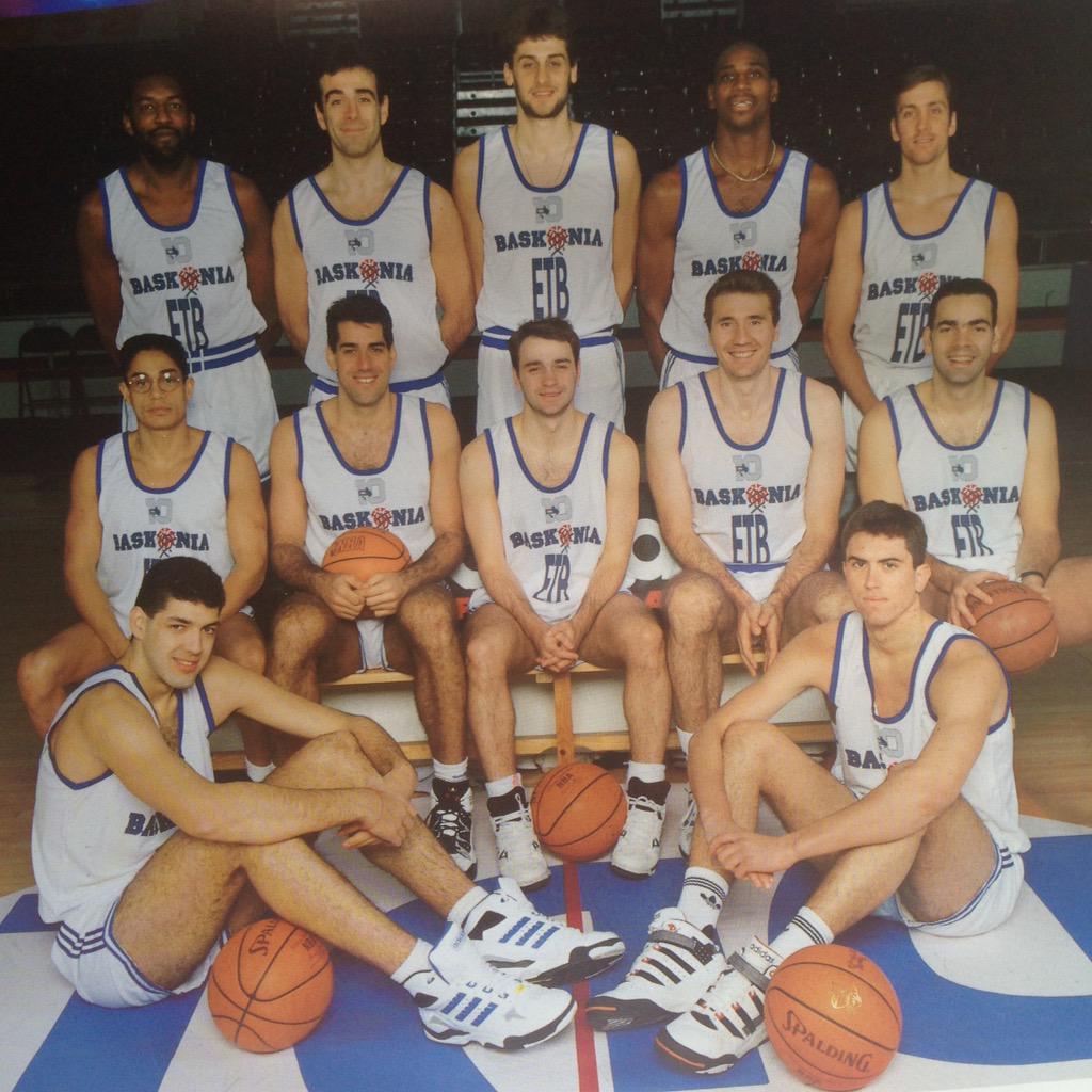 Especial 60 aniversario (Fotos, recuerdos, recortes...del Baskonia desde 1959) - Página 39 B_Fj8ooWsAEaTuB