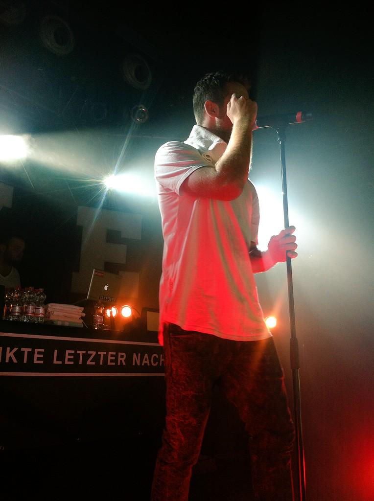 fakebitxxh's tweet photo. @TZON57 27.02.15 💕 du bist wundervoll. http://t.co/0m7xf2tqJC