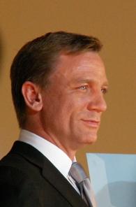   Happy Birthday Daniel craig  First visit to Japan. 2006 