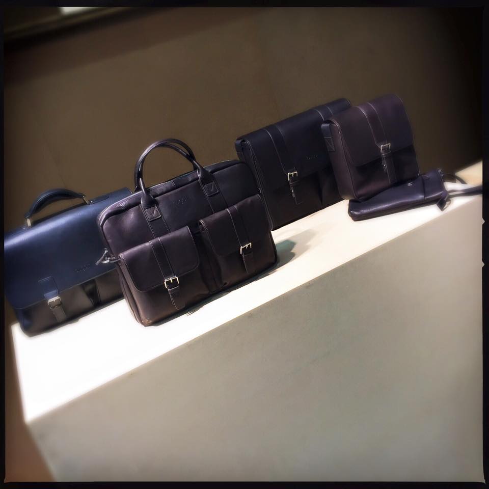 shopbugatti's tweet image. F/W bugatti New entry: #bugattibags #bugatticollections