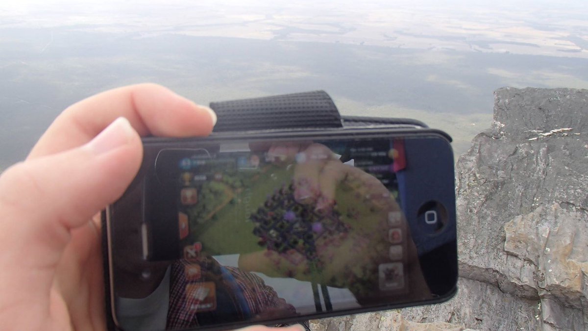 ClashofClans's tweet photo. More of your favorite Clashing spots here http://t.co/gB8N6PKY4L :) http://t.co/Bq5hEHJkLU