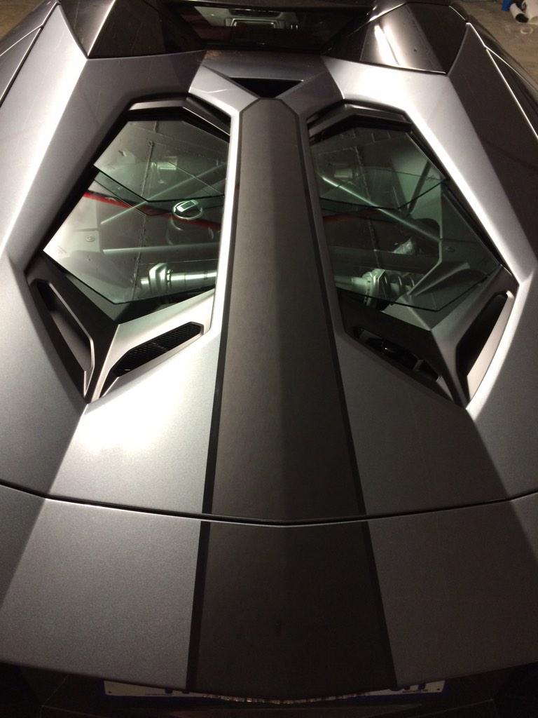 AutoskinP's tweet photo. One of the first vehicles in the AutoSkin workshop today. #Lamborghini #aventador #custom #stripes #autoskin http://t.co/mjNa7oJGkV