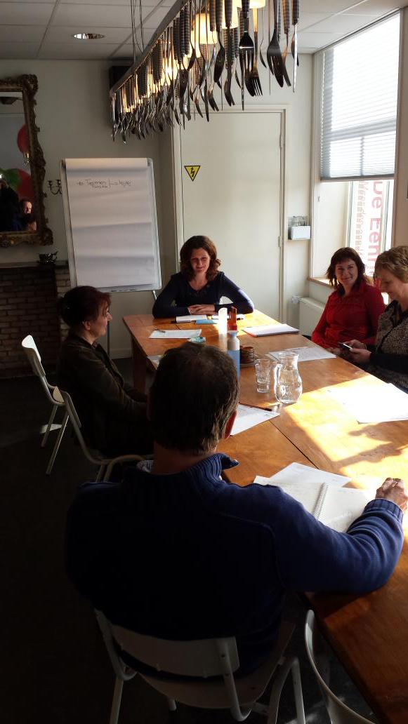 moniqueamerika's tweet image. Inspirerende training over leiderschap gehad vandaag olv @LindavanH bij @WOCDeEenhoorn